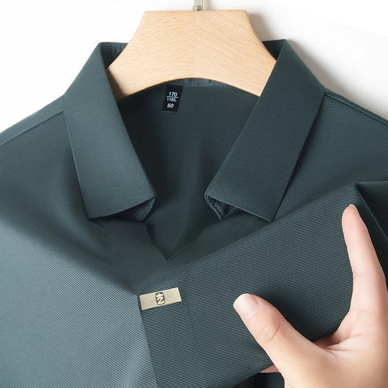 Leo | Polo Elegante con Colletto Aperto e Tessuto Ultra-Traspirante